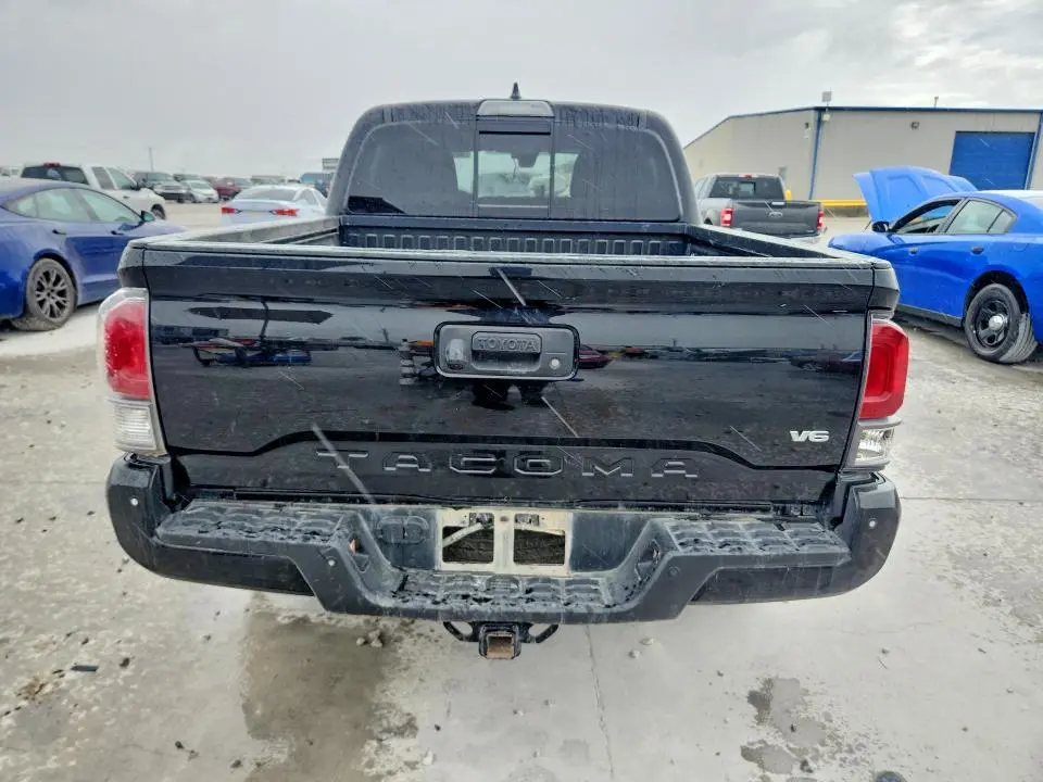 2023 TOYOTA TACOMA TRD SPORT  