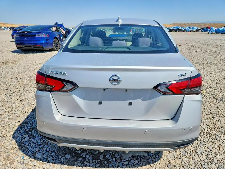 2020 NISSAN VERSA SV  