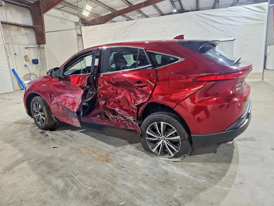2021 TOYOTA VENZA LE  