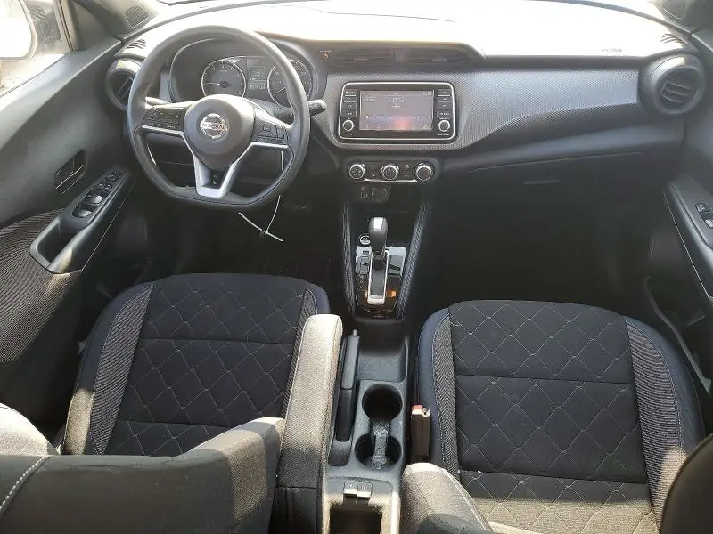 2018 NISSAN KICKS S  