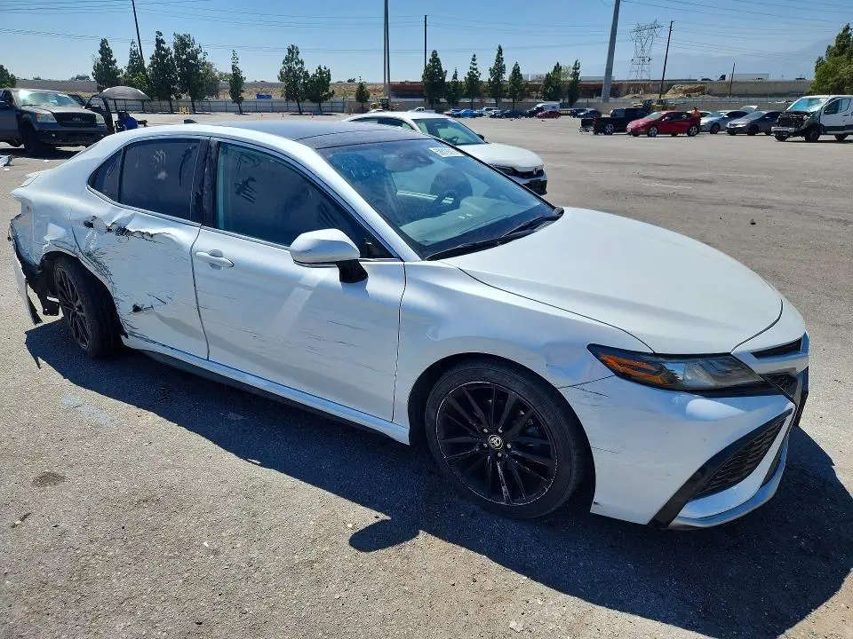 2021 TOYOTA CAMRY XSE  