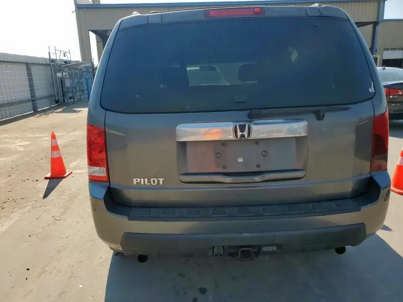 2011 HONDA PILOT LX  