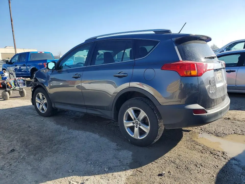 2015 TOYOTA RAV4 XLE  