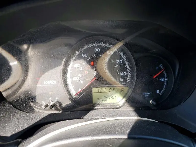 2015 TOYOTA YARIS 5-DOOR L  