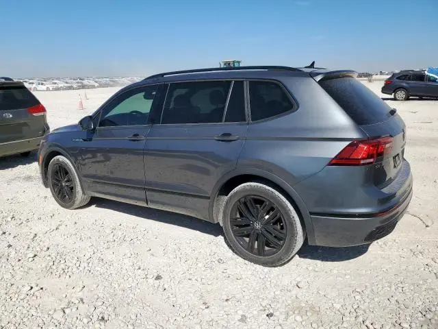 2022 VOLKSWAGEN TIGUAN SE R-LINE BLACK  