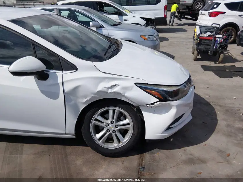 2017 CHEVROLET CRUZE LT AUTO
