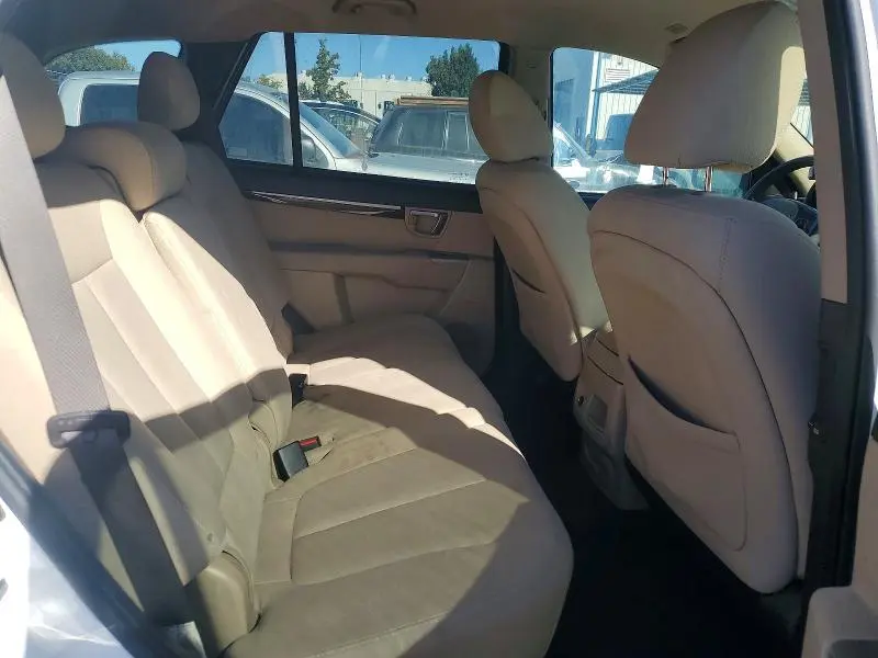 2011 HYUNDAI SANTA FE GLS  