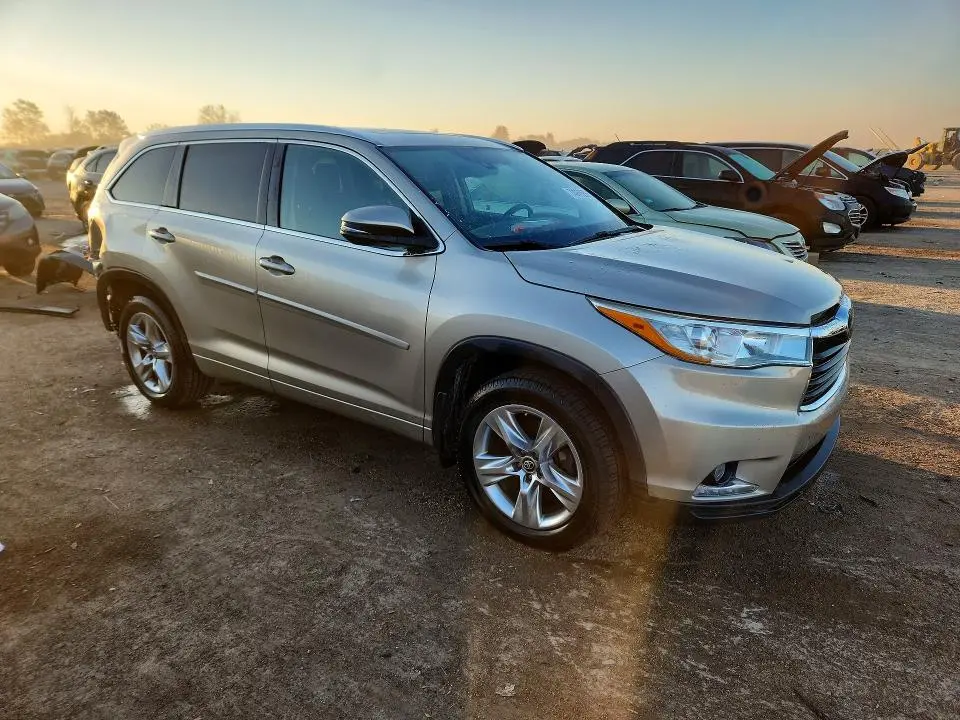 2016 TOYOTA HIGHLANDER LIMITED PLATINUM  