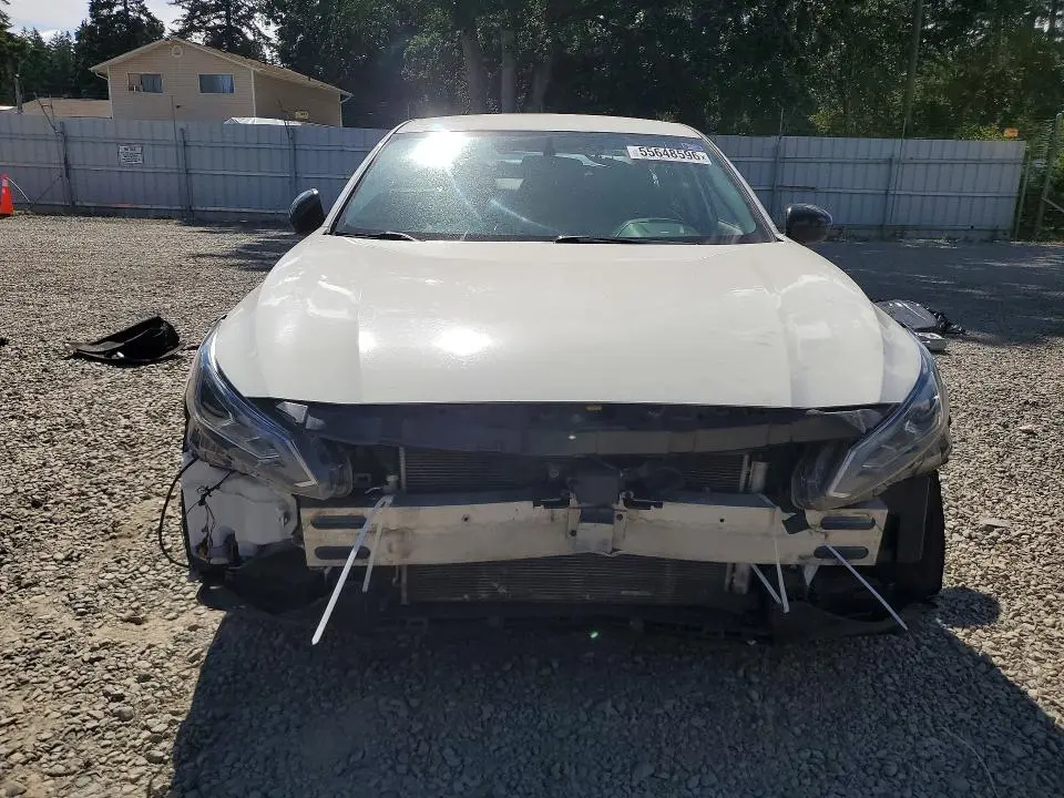 2019 NISSAN ALTIMA SR  