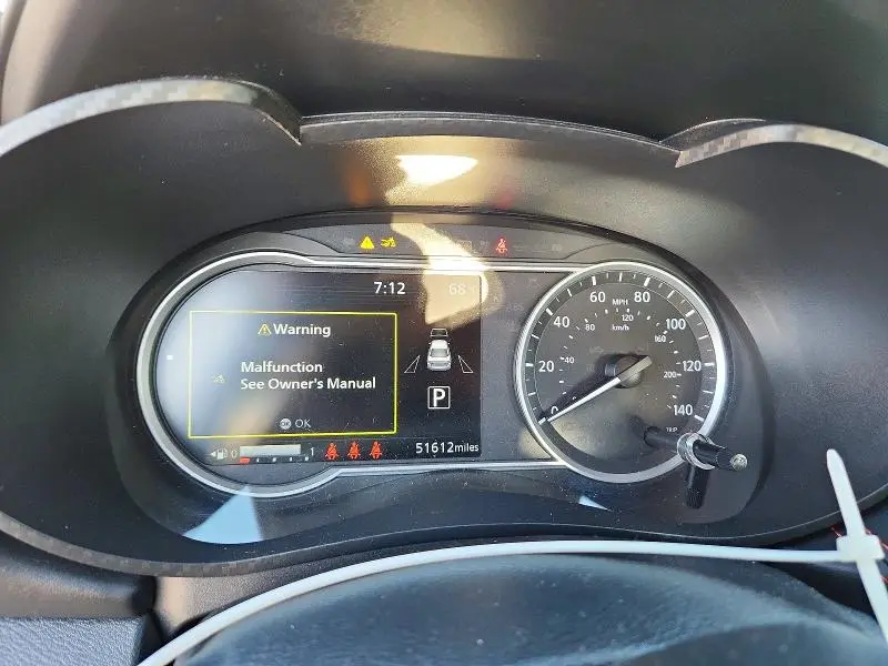 2024 NISSAN VERSA SR  
