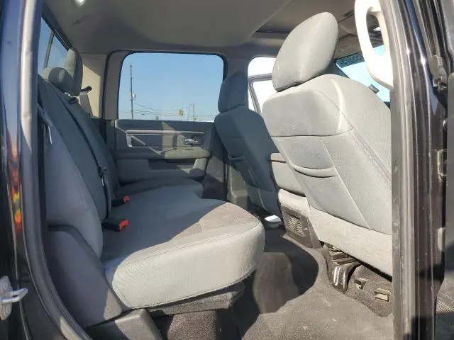 2017 RAM 1500 SLT  
