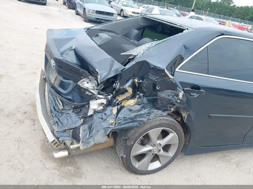 2014 TOYOTA CAMRY SE SPORT