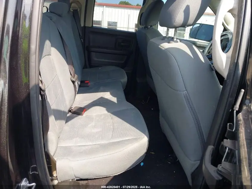 2017 RAM 1500 EXPRESS  4X2 6'4 BOX