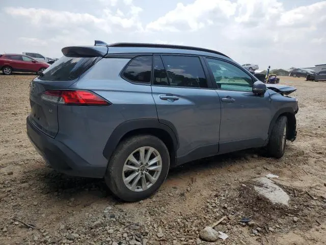 2022 TOYOTA COROLLA CROSS LE