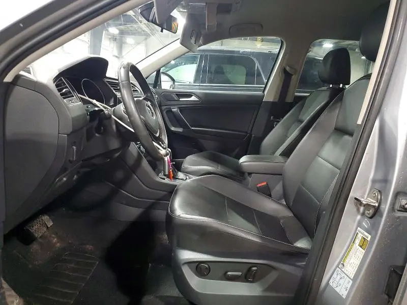 2021 VOLKSWAGEN TIGUAN SE  