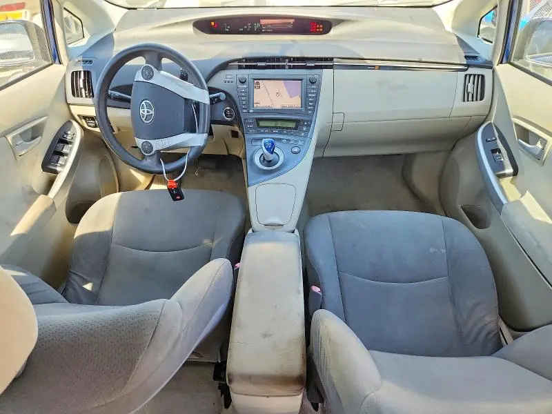 2011 TOYOTA PRIUS THREE  