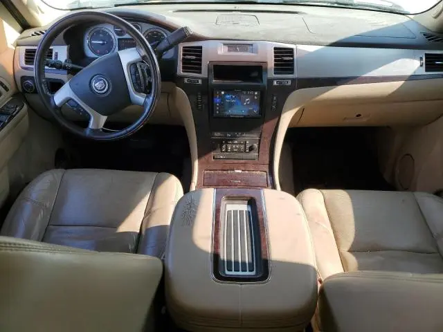 2012 CADILLAC ESCALADE ESV LUXURY  
