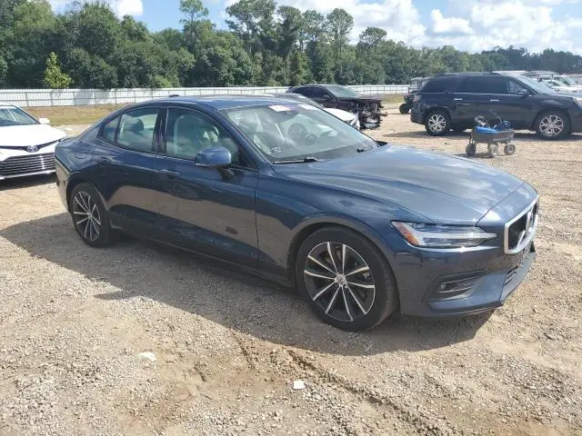 2021 VOLVO S60 T6 MOMENTUM  