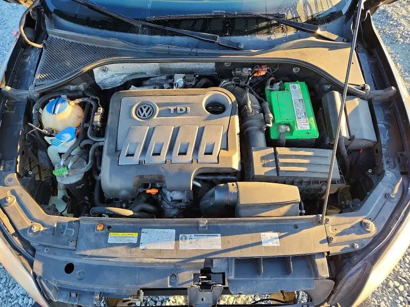 2013 VOLKSWAGEN PASSAT SEL  