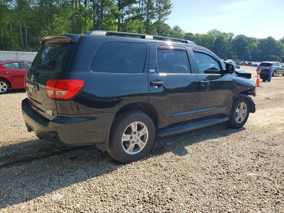 2013 TOYOTA SEQUOIA SR5  