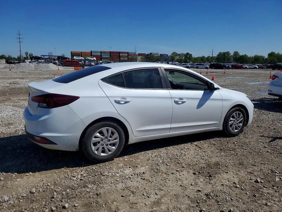 2019 HYUNDAI ELANTRA SE  