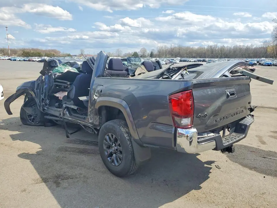 2021 TOYOTA TACOMA SR5 V6  
