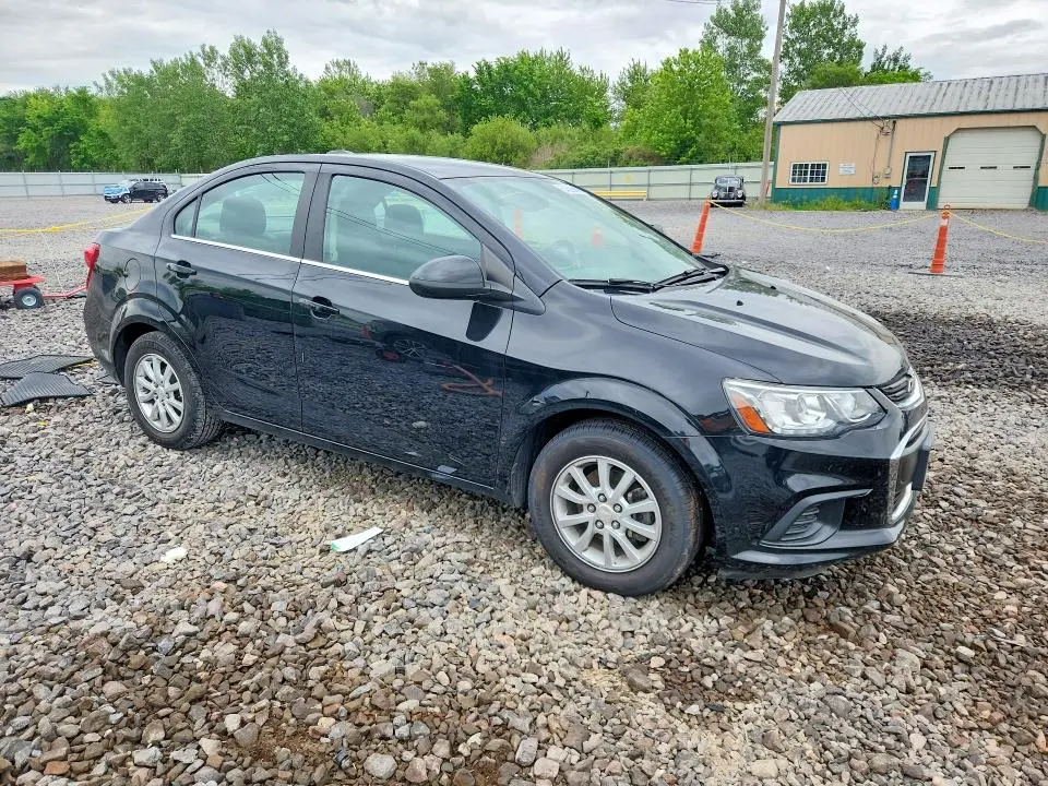 2018 CHEVROLET SONIC LT  