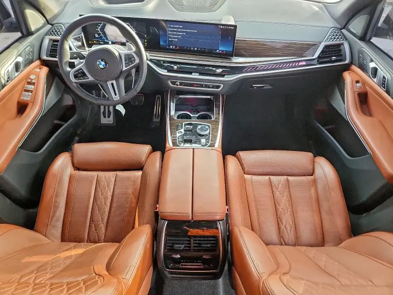 2025 BMW X7 M60I  