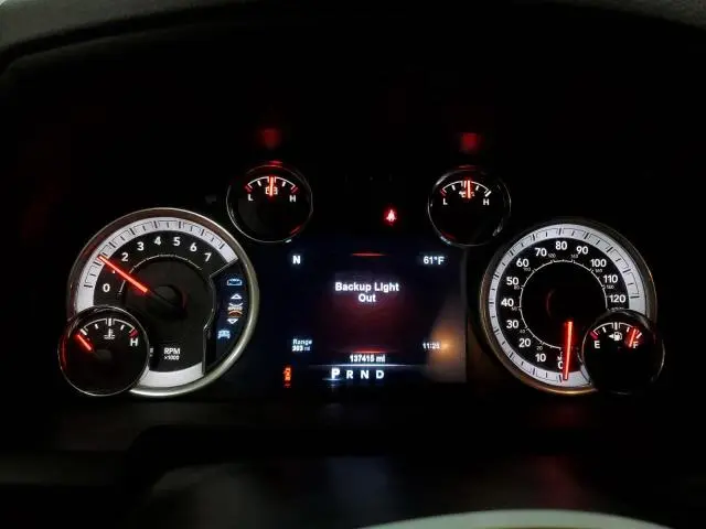 2015 RAM 1500 SLT  