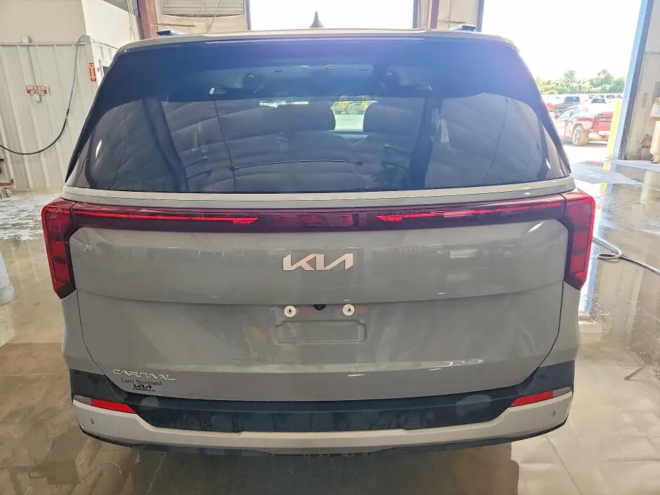 2026 KIA CARNIVAL EX  