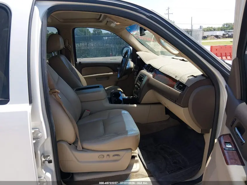 2010 GMC YUKON XL 1500 SLT