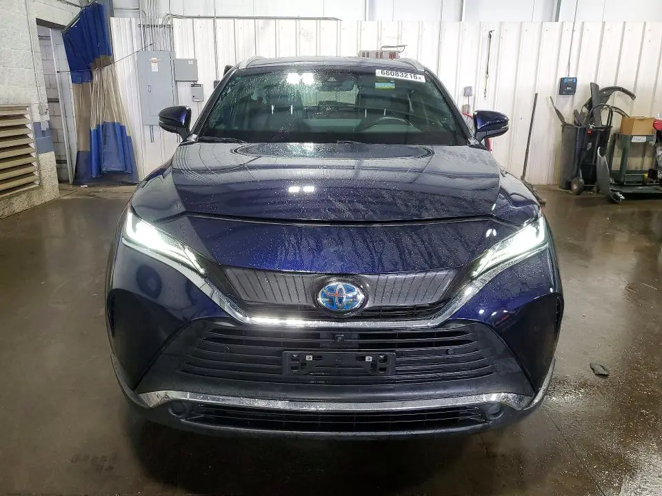 2021 TOYOTA VENZA LIMITED  
