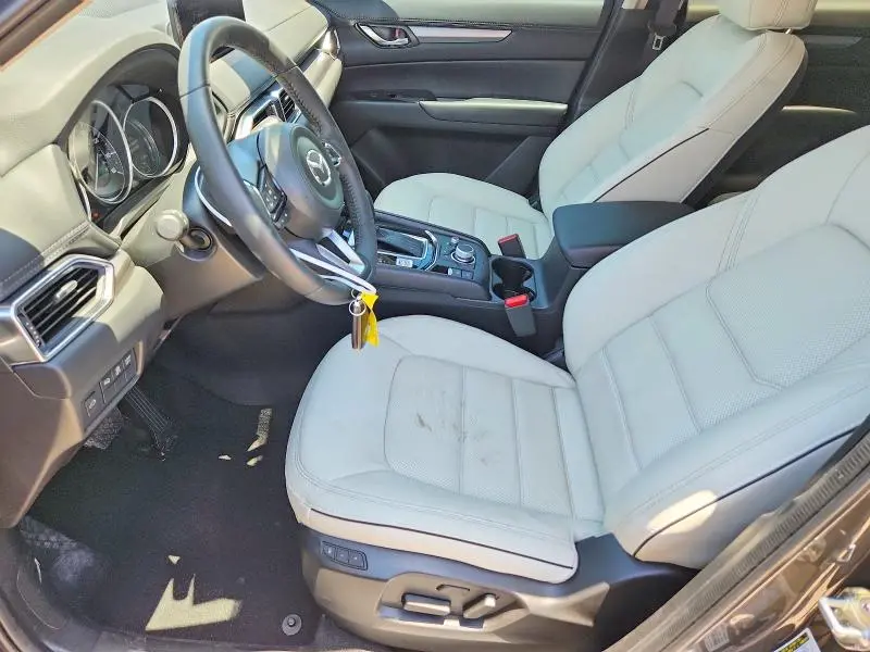 2025 MAZDA CX-5 PREFERRED/CARBON EDITION  
