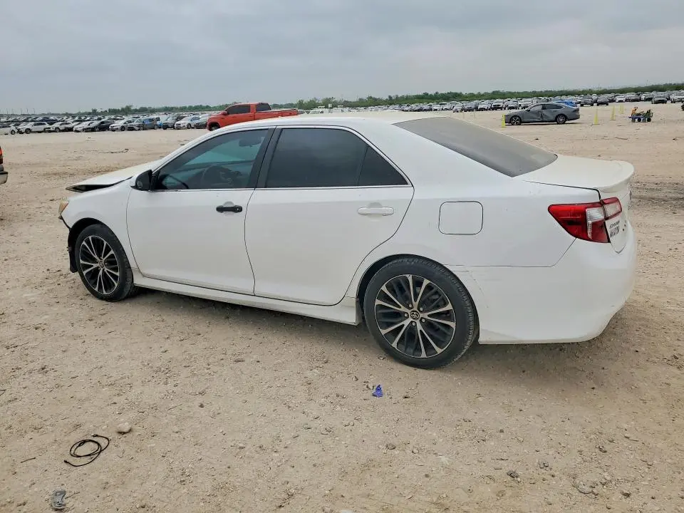 2012 TOYOTA CAMRY SE  