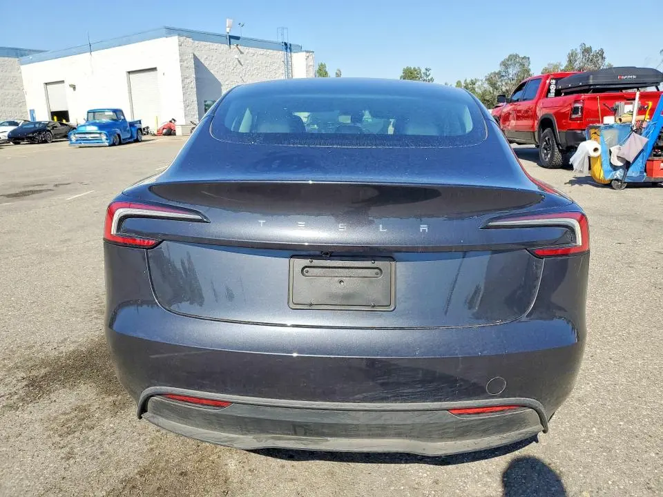 2025 TESLA MODEL 3   