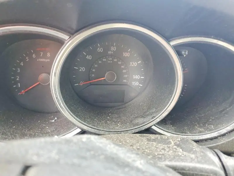 2011 KIA SORENTO LX  