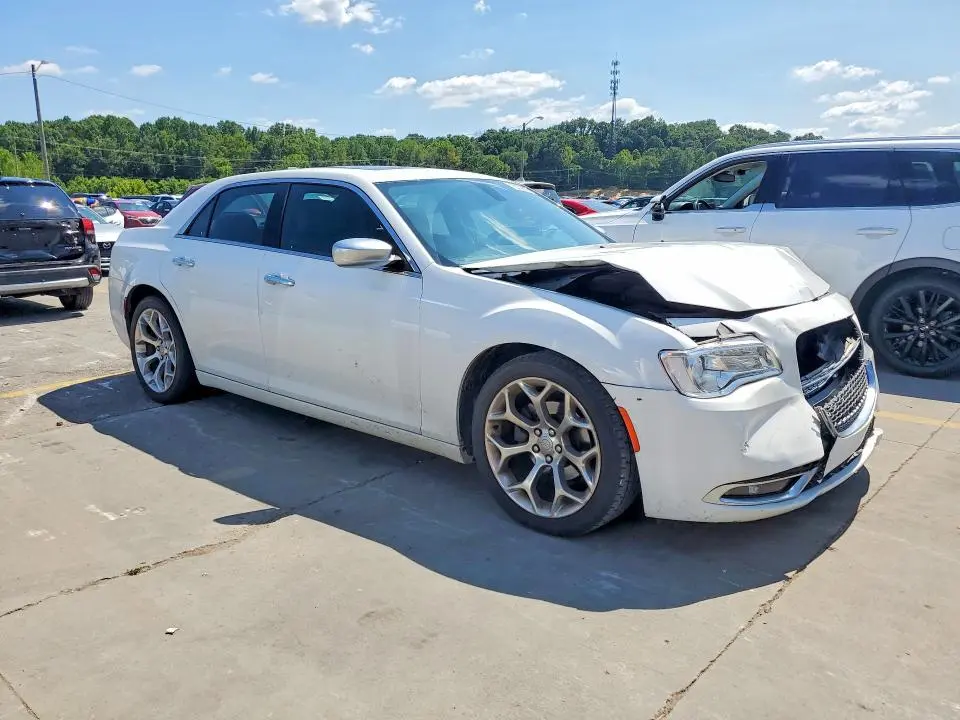 2017 CHRYSLER 300C PLATINUM  