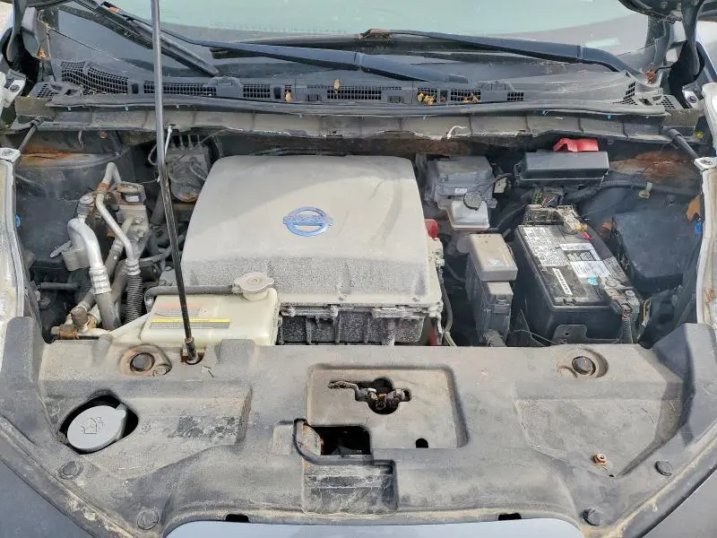 2014 NISSAN LEAF S  