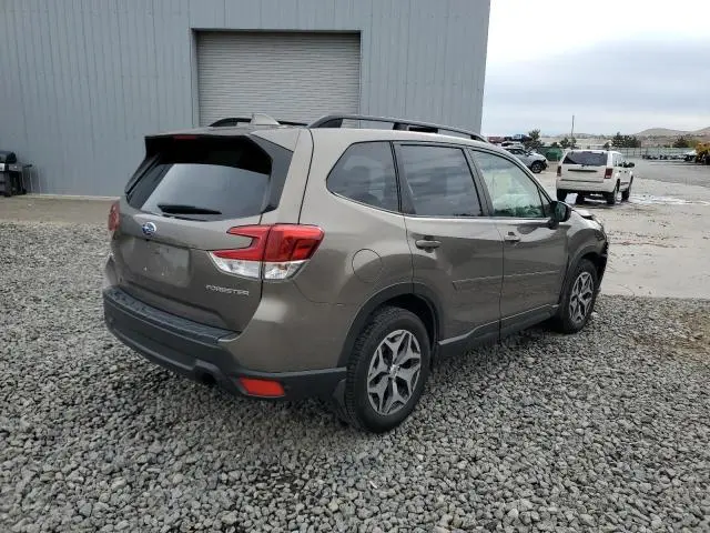 2019 SUBARU FORESTER PREMIUM  