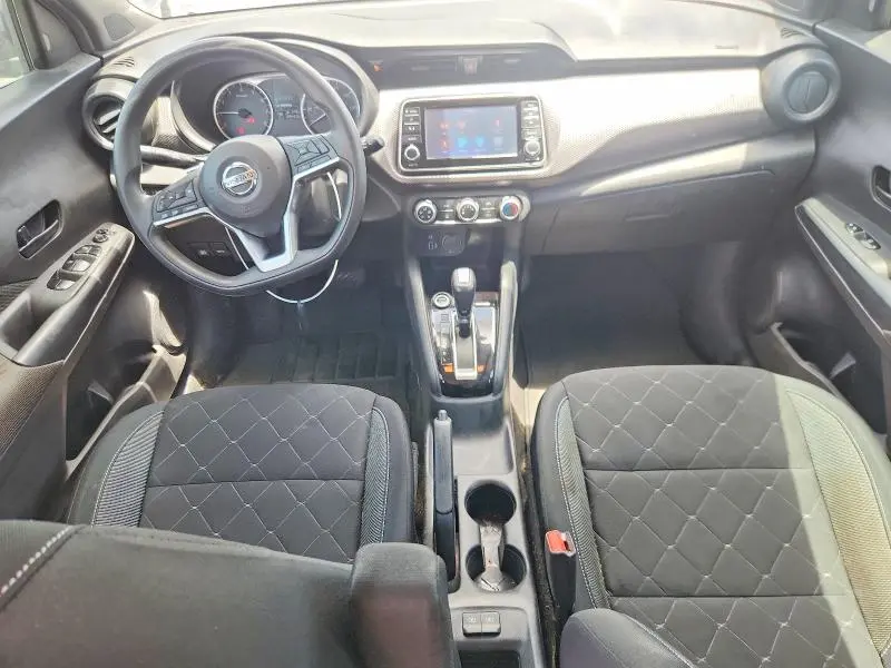 2020 NISSAN KICKS S  