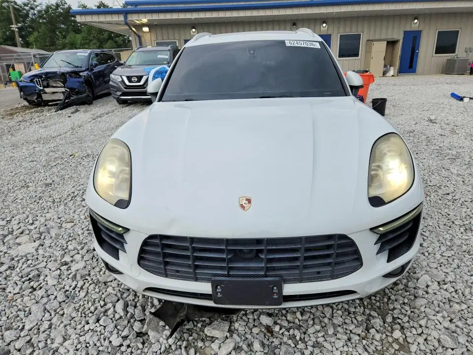 2016 PORSCHE MACAN S  