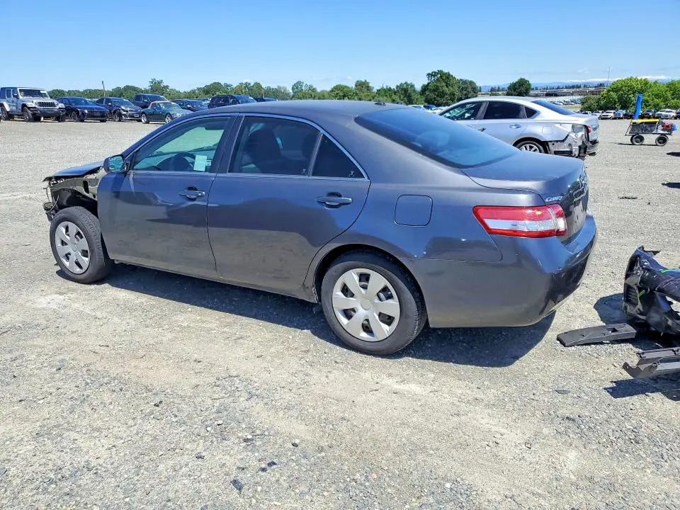 2011 TOYOTA CAMRY LE  