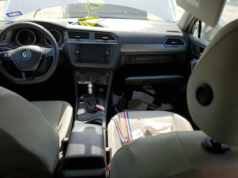 2021 VOLKSWAGEN TIGUAN SE  
