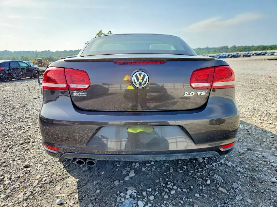 2015 VOLKSWAGEN EOS KOMFORT  