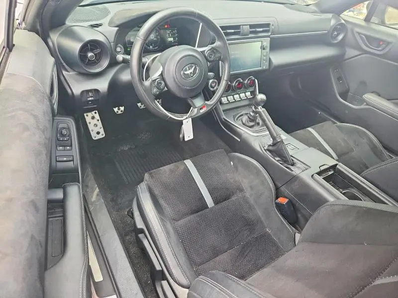 2023 TOYOTA GR 86 PREMIUM  