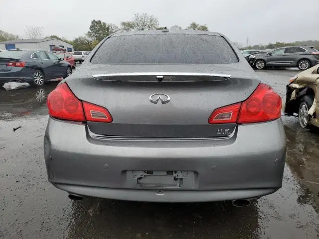 2011 INFINITI G37   