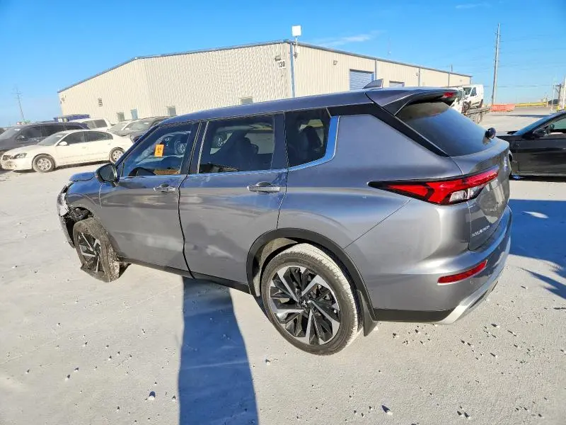 2024 MITSUBISHI OUTLANDER SE  