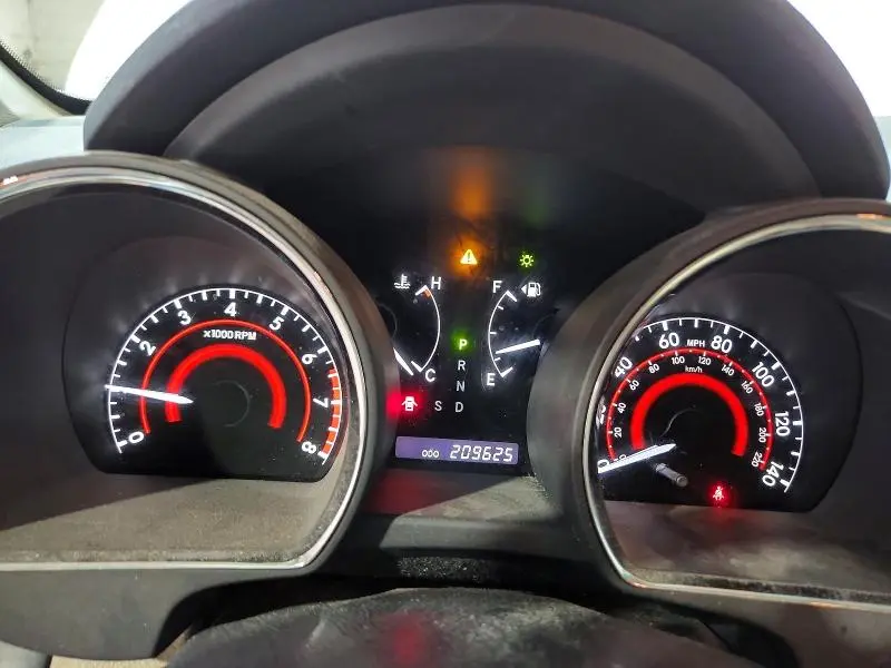 2012 TOYOTA HIGHLANDER SE  