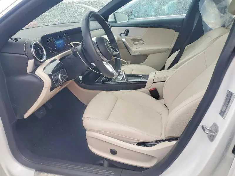 2025 MERCEDES-BENZ CLA 250  