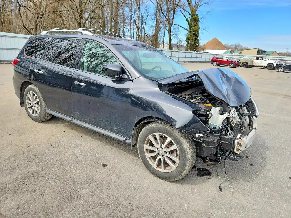 2015 NISSAN PATHFINDER SV  